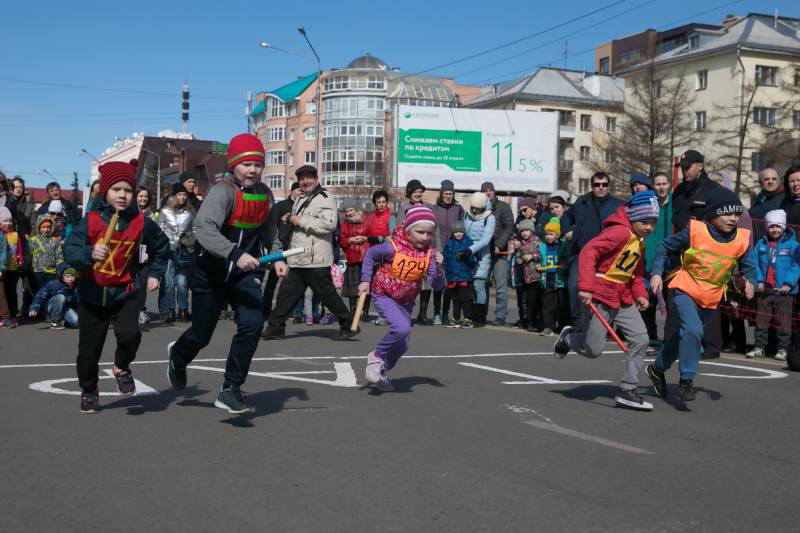 архангельск эстафета. маршрут майской эстафеты в архангельске. майская эстафета в архангельске в 2022 году. эстафета матрдля детей дошкольного. 1 майская эстафета.
