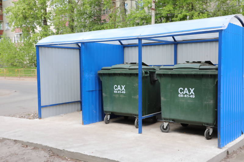 Судебная практика контейнерные площадки. Контейнерные площадки 6500x1500x2000мм. Контейнерная площадка кпнс-3. Навес для мусорных баков. Контейнерная мусорная площадка тко.